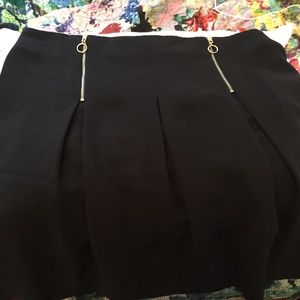 Ann Taylor Black Skirt 16P with Zippers